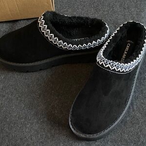 NWTs Carlkarida Black Women's Slippers new in box